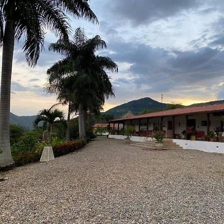 Finca Campestre Con Hermosa Vista Anapoima Dış mekan fotoğraf