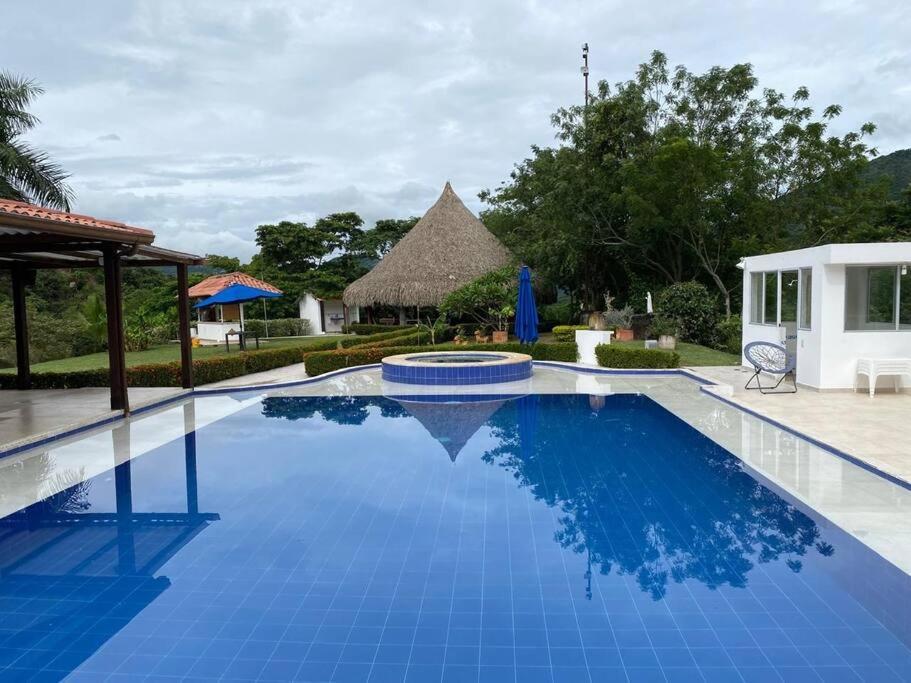 Finca Campestre Con Hermosa Vista Anapoima Dış mekan fotoğraf