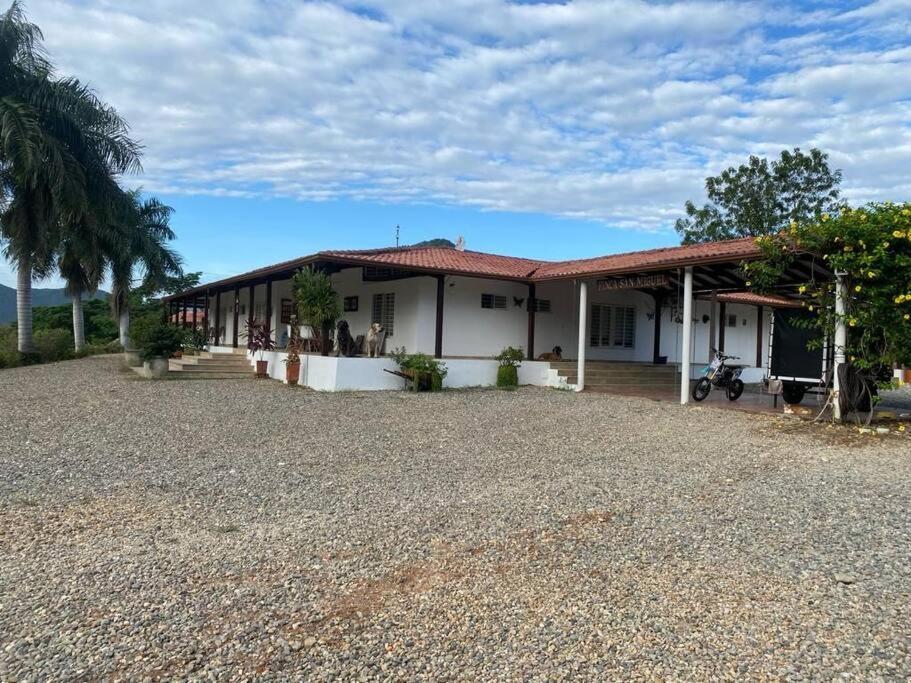 Finca Campestre Con Hermosa Vista Anapoima Dış mekan fotoğraf